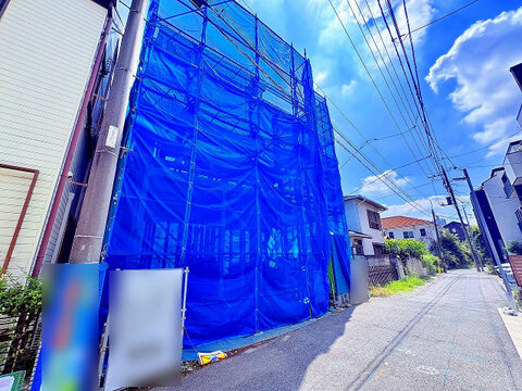 ～コダテノイゴコチ～ここにしか存在しない。唯一無二の我が家の敷地に足を踏み入れる事ができるオーナーの特権。そして玄関をあければそこからすべて自由に創造できる空間。たったひとつの私の「住まい」。