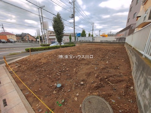 前面道路含む現地