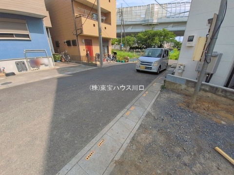 前面道路含む現地