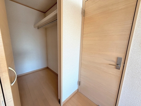 西側6帖洋室のW.INクローゼット