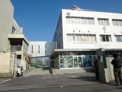 川口市立十二月田中学校まで約1500m