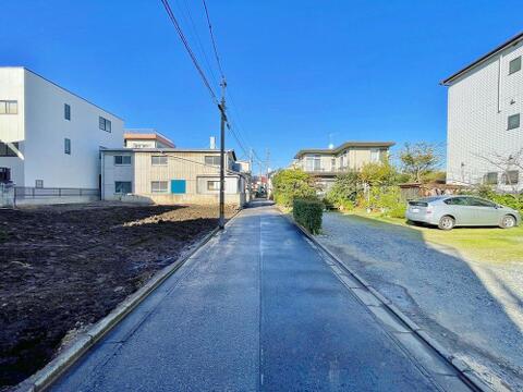 スポット的に落ち着いた住環境が形成される「上青木2丁目」の住宅街。周辺に高い建物は無く良好なロケーションと共に高い資産性が期待できます。