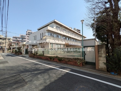 向山保育園 500m