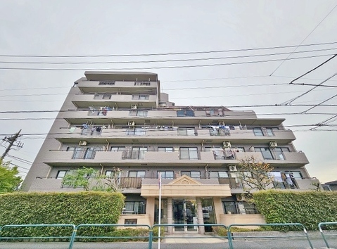 2駅利用可。徒歩5分圏内に買い物施設充実。