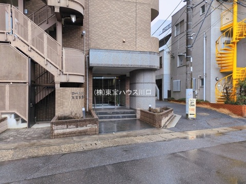 エントランス（外）