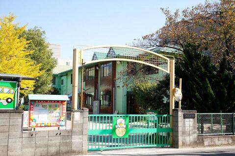 草加みどり幼稚園まで約923m