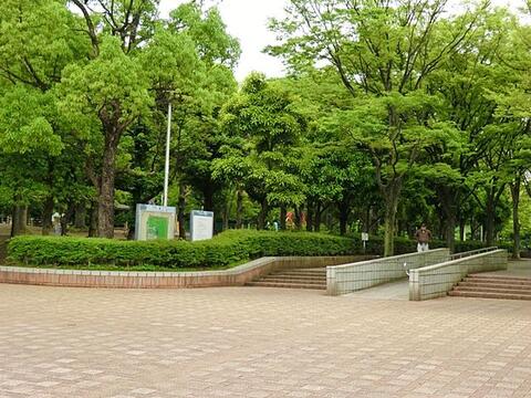 蕨市民公園まで約1100m