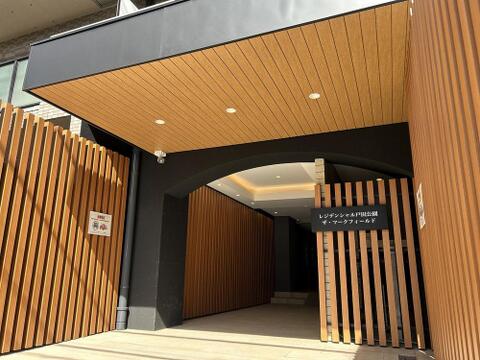 幸せが息づく「家」という特別な空間は、将来へ引き継ぐ大切な資産。安心と価値を兼ね備えた邸は「未来への想いと夢」を実現するステージ。そこに住まう人たちの未来を明るく照らしていきます。