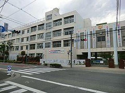 川口市立青木中学校まで約870m