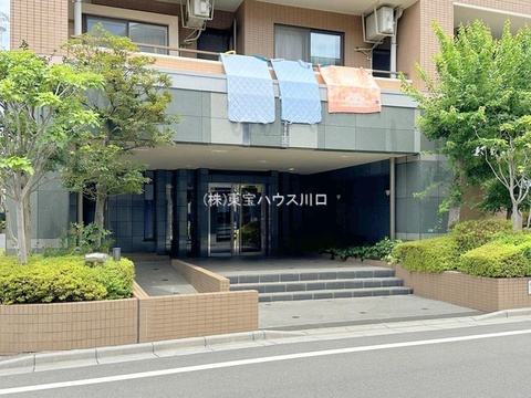 エントランス（外）