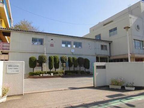 川口市立前川東小学校まで約240m
