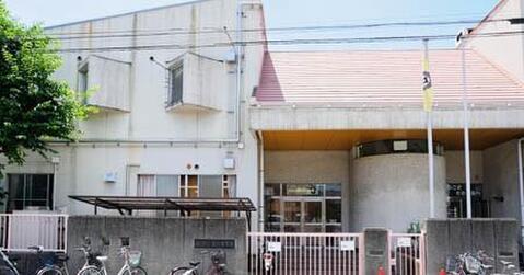 川口市立前川保育所まで約696m
