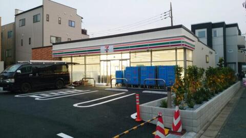 セブンイレブン川口前川3丁目店まで約238m