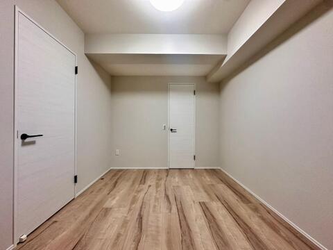 子供にとっては憧れの「自分だけの部屋」。一人で寝る、遊ぶ、悩む、学ぶ、いろんな思いを自分の空間だけで感じる場所。子供にとってはこっそりと自分だけの未来を描く、大切な場所です。
