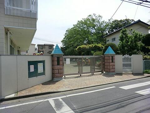 浦和すみれ幼稚園まで約610m
