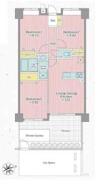 専用テラス、庭、駐車場付きで子育てに便利な1階のお部屋です。