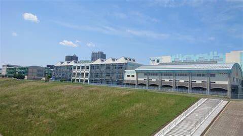 川口市立南中学校　1300ｍ