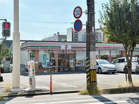 セブンイレブン　戸田喜沢1丁目店まで約134m