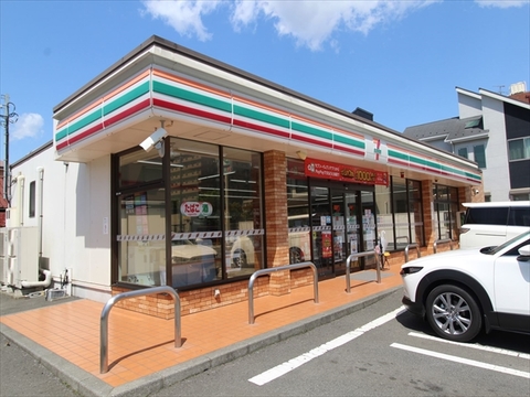 セブンイレブン　海老名あゆみ橋店　距離約550m