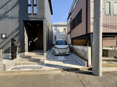 駐車スペースあり(車種による)