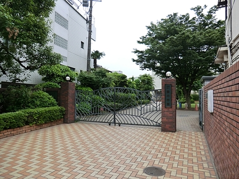 国本幼稚園まで約1300m