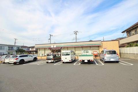 セブンイレブン　八王子めじろ台駅南店まで約500m