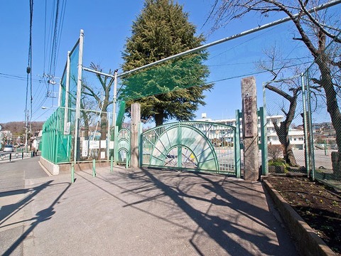町田市立相原小学校　距離約500m
