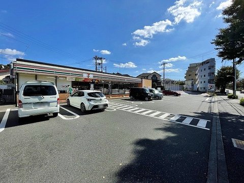 セブンイレブン　多摩和田店　距離約1100m