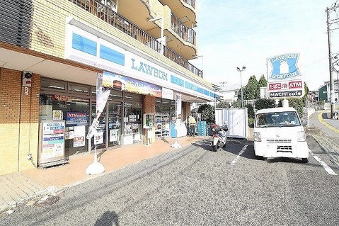 ローソン　海老名かしわ台店　距離約450m