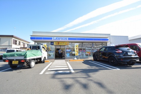 ローソン　綾瀬深谷中六丁目店　距離約550m