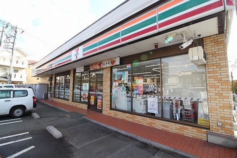 セブンイレブン　横浜美しが丘5丁目店　距離約1100m