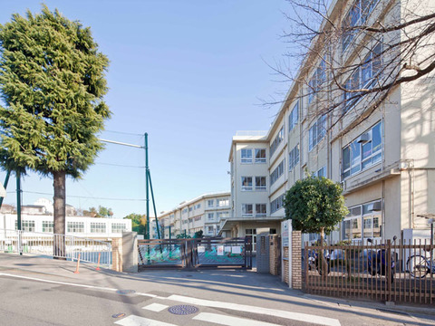 川崎市立生田小学校　距離約2200m