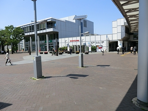 横浜市営地下鉄グリーンライン・ブルーライン「センター南」駅