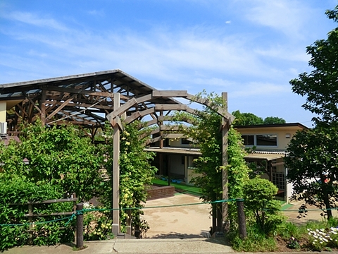 風の谷幼稚園　距離約1200m
