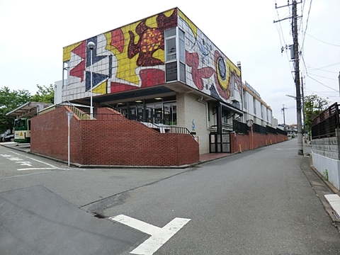 聖徳学園八王子中央幼稚園　距離約140m