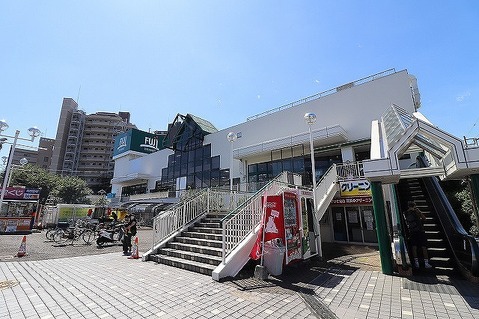 FUJI　善行店　距離約1000m