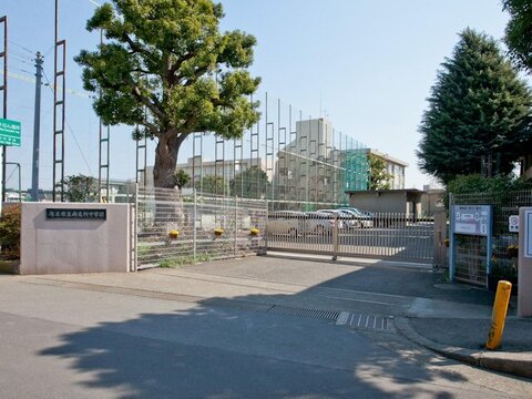 厚木市立南毛利中学校　距離約1000m