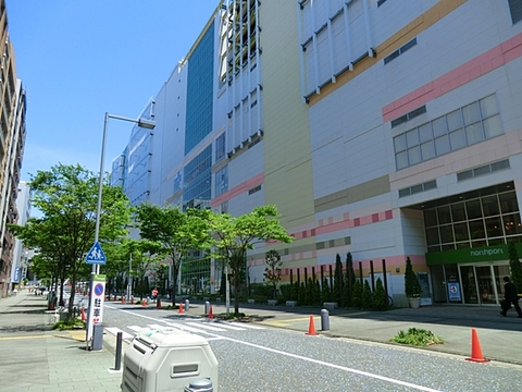 ノースポート・モール　距離約1100m