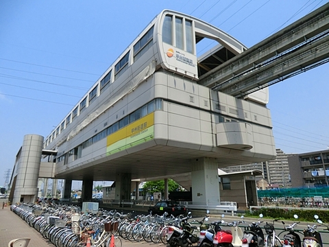 多摩都市モノレール「甲州街道」駅　距離約300m