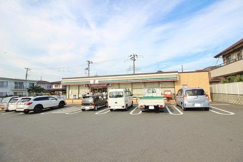 セブンイレブン　八王子めじろ台駅南店　距離約350m