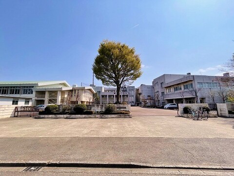 相模原市立東林中学校　距離約1800m