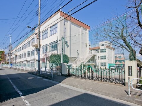 八王子市立第二小学校　距離約450m