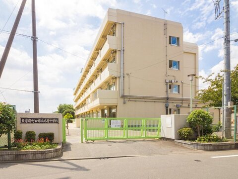 町田市立木曽中学校　距離約1500m