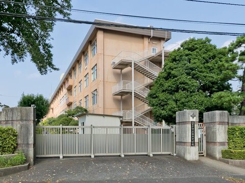 八王子市立由木中学校　距離約1500m