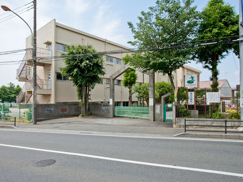 綾瀬市立綾北小学校　距離約70m