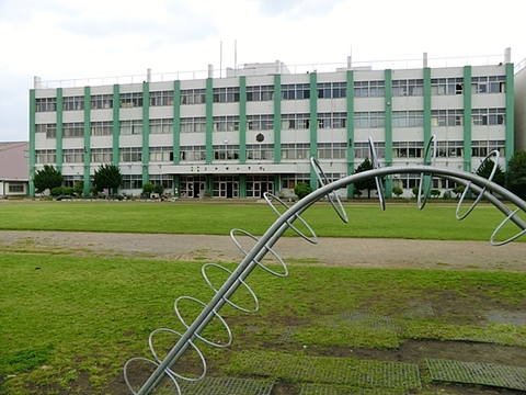 大和市立上和田小学校　距離約715m