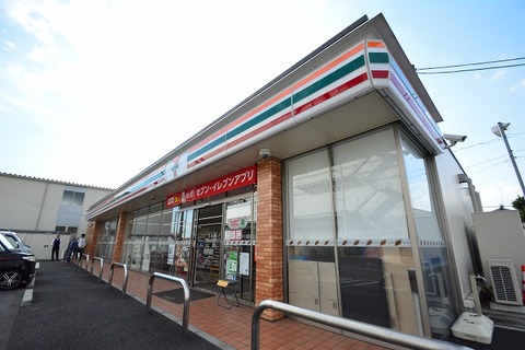 セブンイレブン　厚木上落合店まで約850m