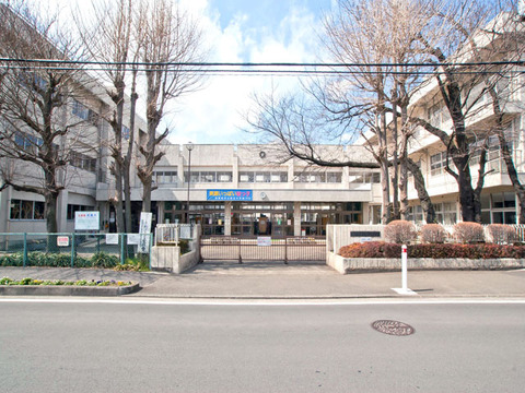 相模原市立桜台小学校まで約35m