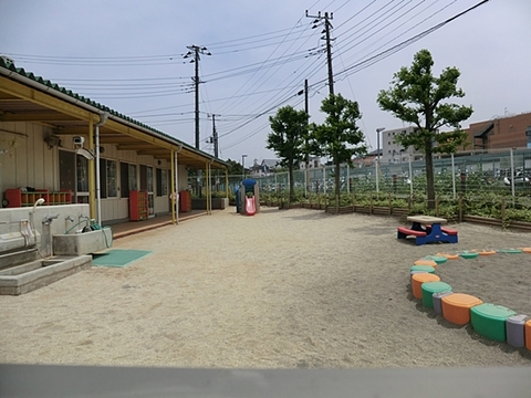 あっぷる保育園鶴ヶ峰　距離約400m