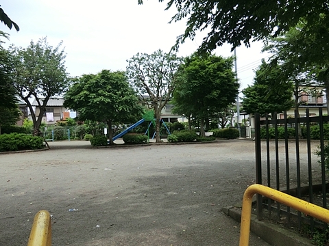 間の原公園　距離約120m